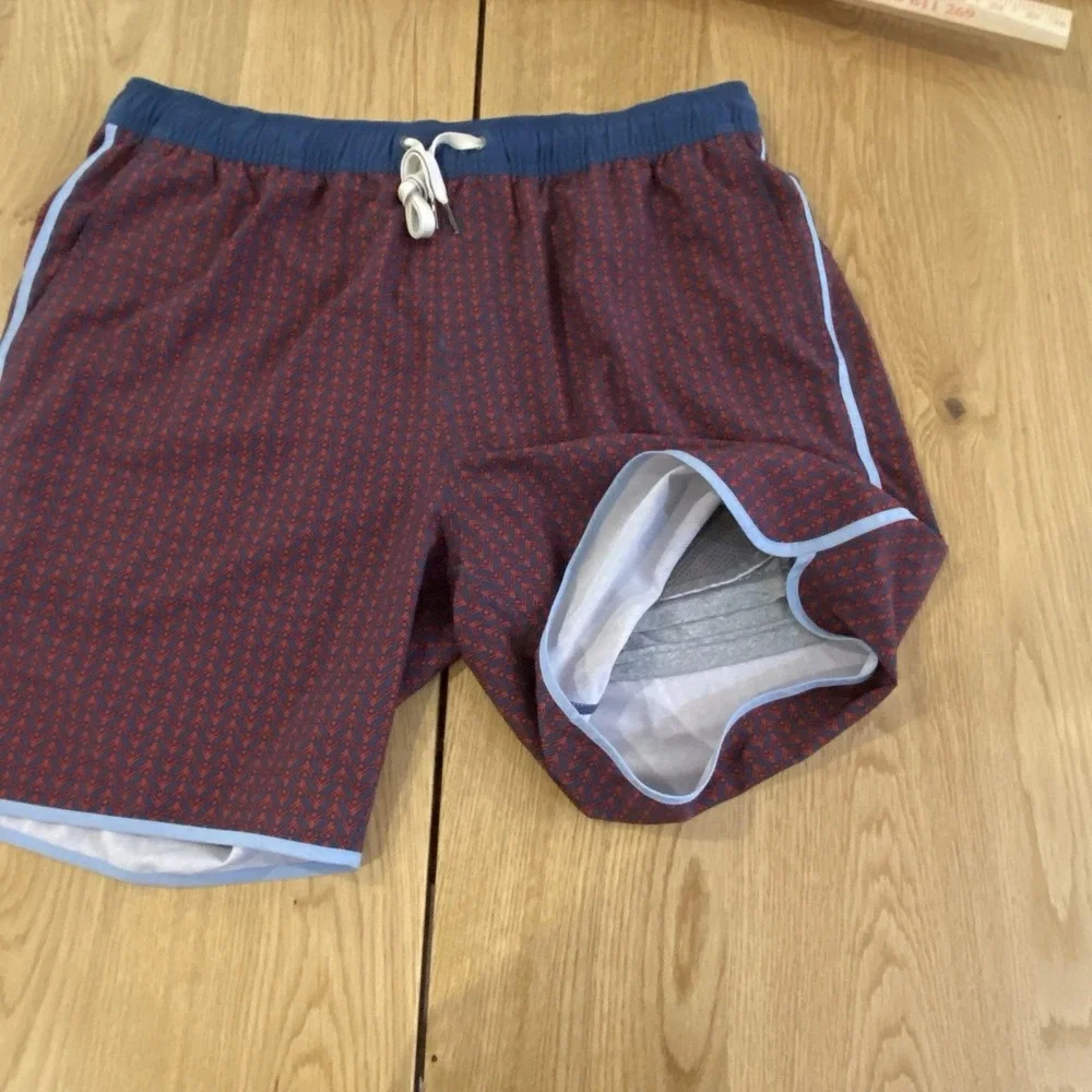 Fair‎ Harbor Retro Anchor Shorts Geometric Blue Red Lined Swim Trunks XL Swim